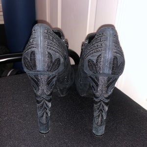 Gianni Bini Booties 😍